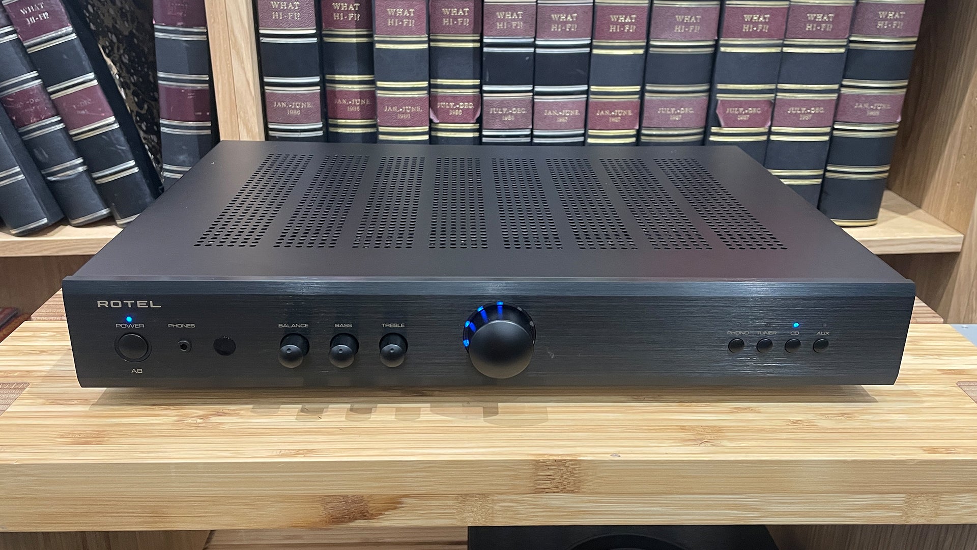 Rotel A8 Stereo Amplifier in Black