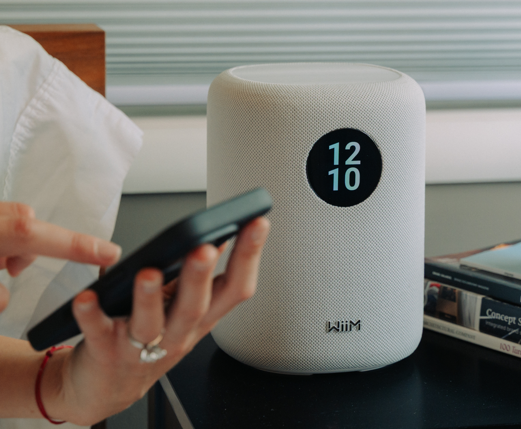 WiiM Sound Smart Speaker with 1.8″ Touch Display, Hi‑Res 24‑bit/192 kHz, AI RoomFit™ Room Correction, 100W Peak,