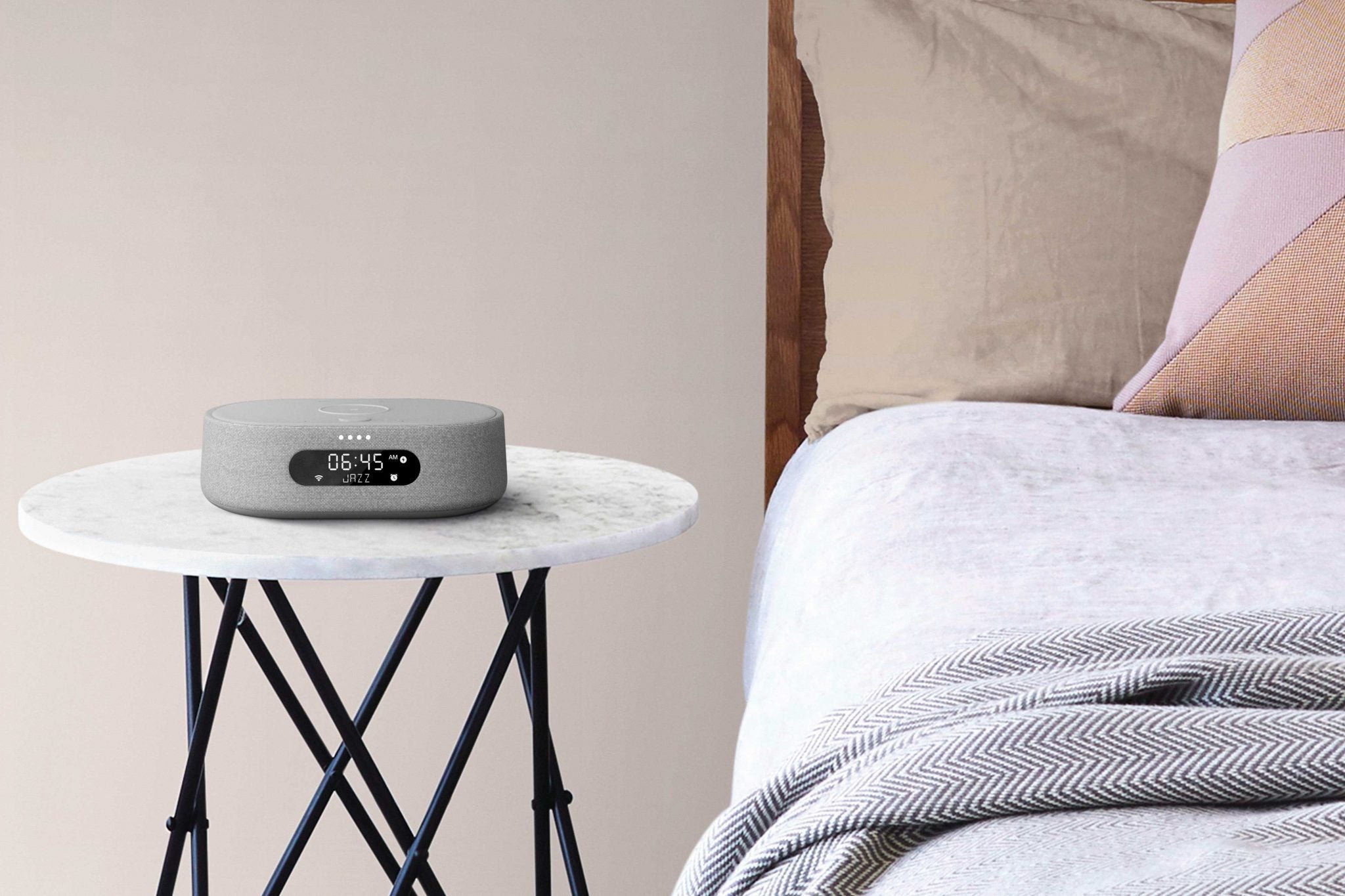 HK_Citation-OASIS_Lifestyle-Image_Bedside-grey-2048x1365